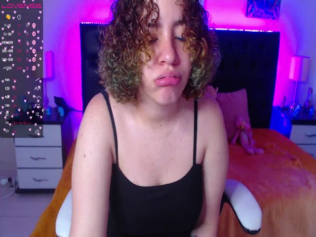 Live sex webcam photo for Tattiana_love #272845020