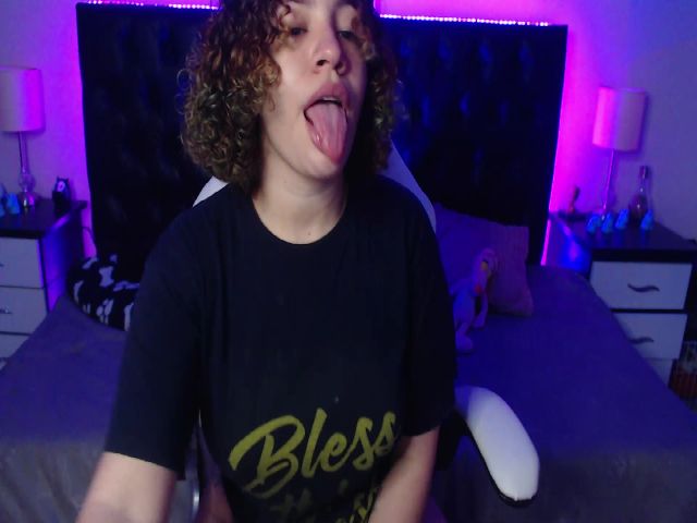 Live sex webcam photo for Tattiana_love #272928313