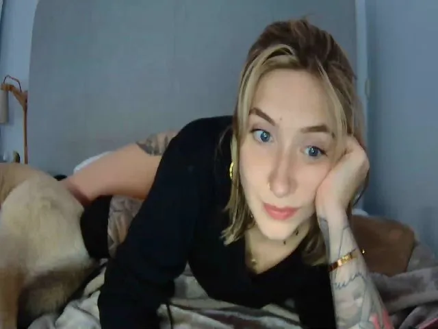 Live sex webcam photo for Tattoo_bbgirl #273150894