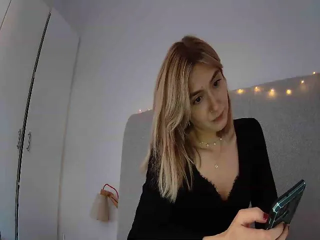 Live sex webcam photo for Tattoo_bbgirl #273381945