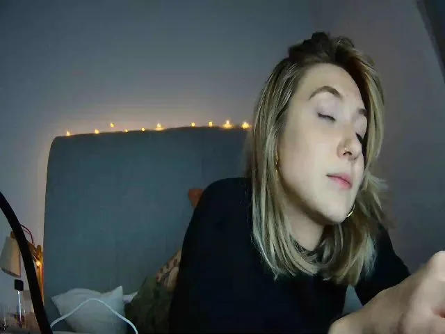 Live sex webcam photo for Tattoo_bbgirl #273562555