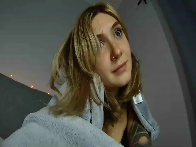 Live sex webcam photo for Tattoo_bbgirl #273603525