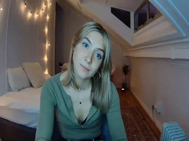 Live sex webcam photo for Tattoo_bbgirl #273742217