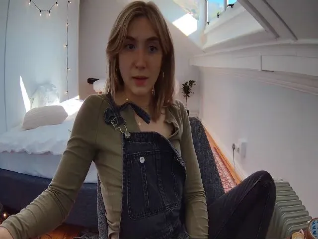 Live sex webcam photo for Tattoo_bbgirl #273887169