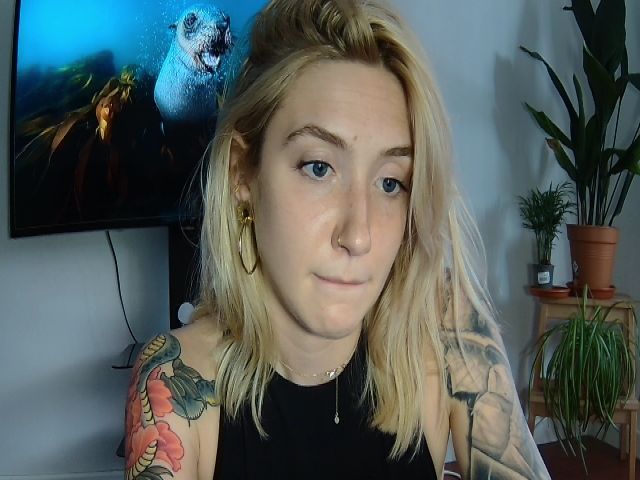 Live sex webcam photo for Tattoo_bbgirl #274533008