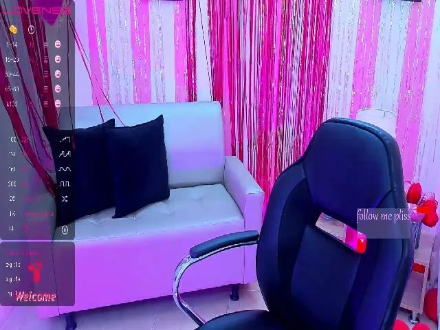 Live sex webcam photo for Taylorrhami #272543382