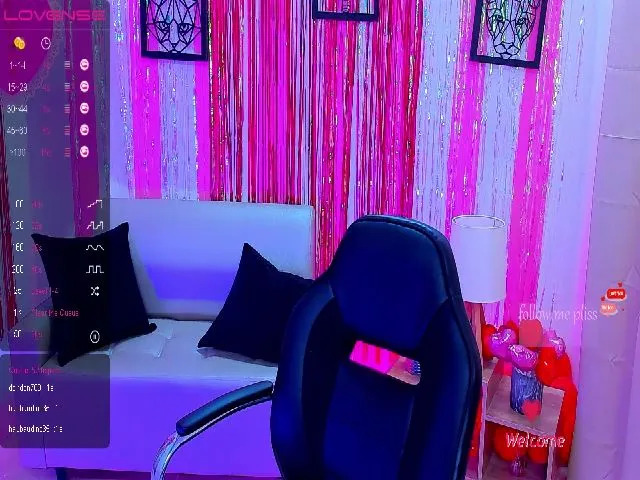 Live sex webcam photo for Taylorrhami #272623414