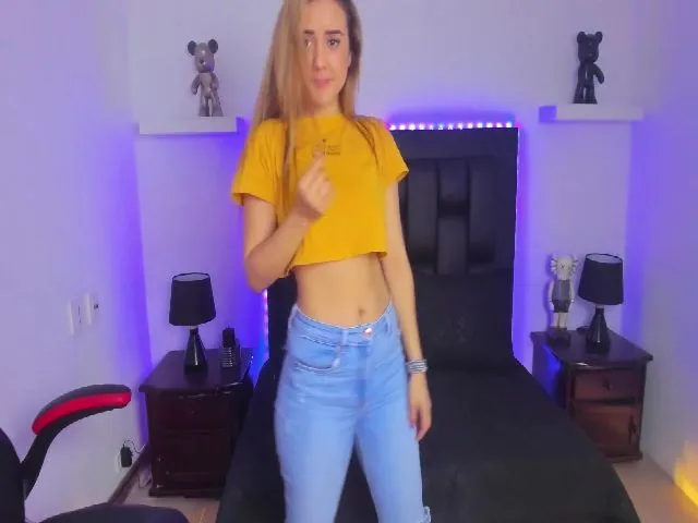 Live sex webcam photo for Taylorrhami #272710819