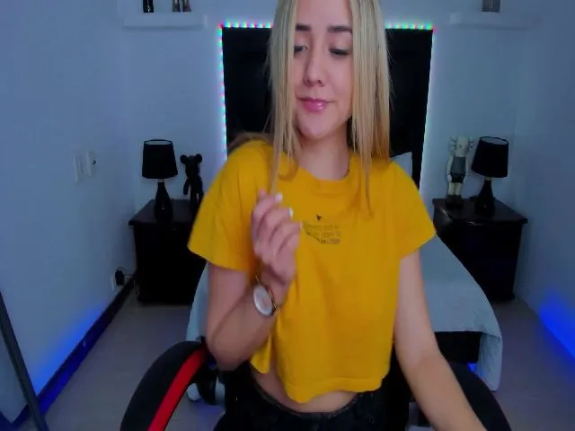 Live sex webcam photo for Taylorrhami #272812114