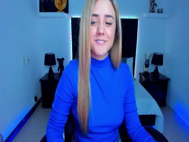 Live sex webcam photo for Taylorrhami #272896217