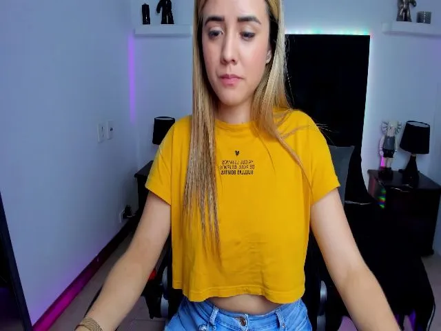 Live sex webcam photo for Taylorrhami #273056118