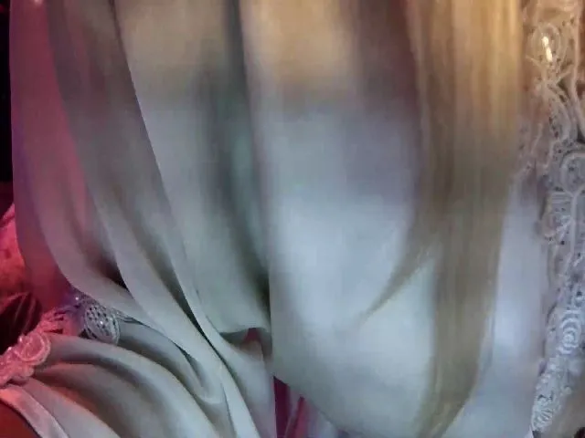 Live sex webcam photo for TeXasStitties #273898582