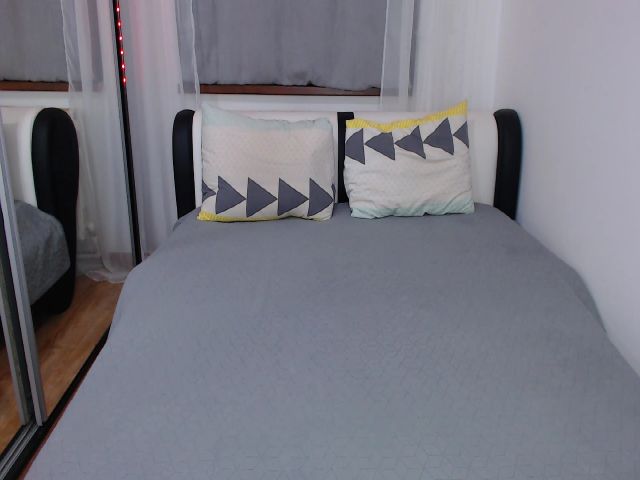 Live sex webcam photo for Tease_Lisa #271987450