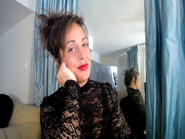 Live sex webcam photo for TemptinDesire #274166179