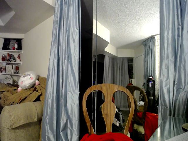 Live sex webcam photo for TemptinDesire #274411349