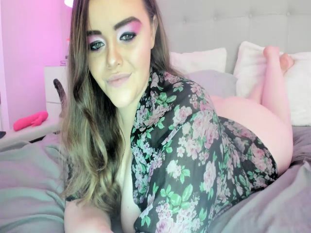 Live sex webcam photo for TemptressV #272836535