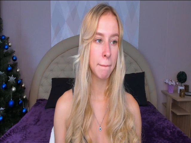 Live sex webcam photo for Tery_Hether #271955446