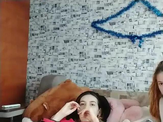 Live sex webcam photo for Tessa005 #271748516