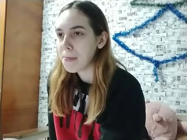 Live sex webcam photo for Tessa005 #271765648