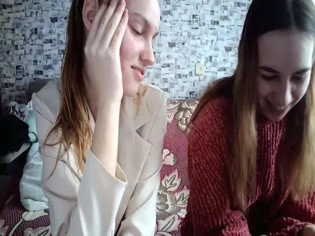 Live sex webcam photo for Tessa005 #272328323