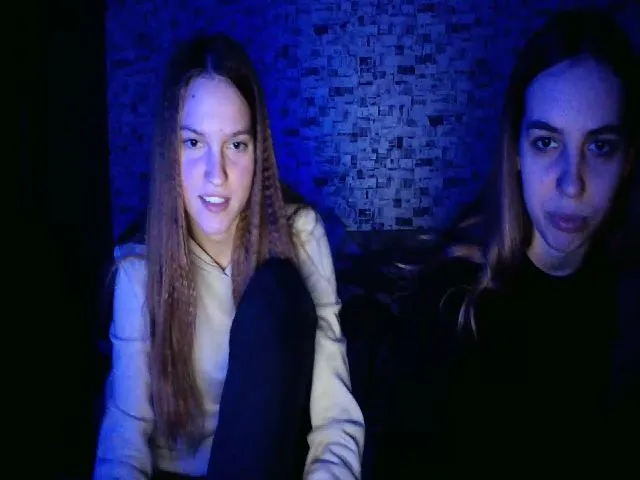 Live sex webcam photo for Tessa005 #272373693