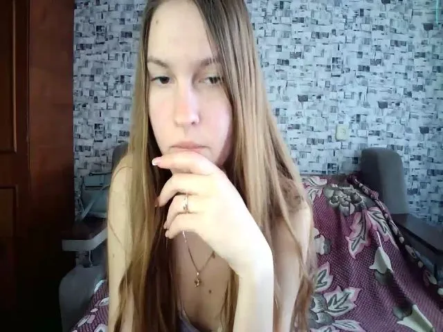 Live sex webcam photo for Tessa005 #272424385