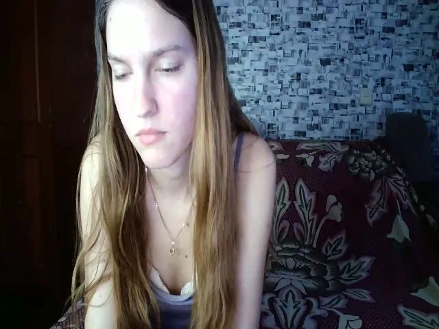 Live sex webcam photo for Tessa005 #272424599