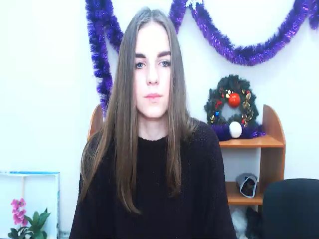 Live sex webcam photo for TessaLoveXX #271870582