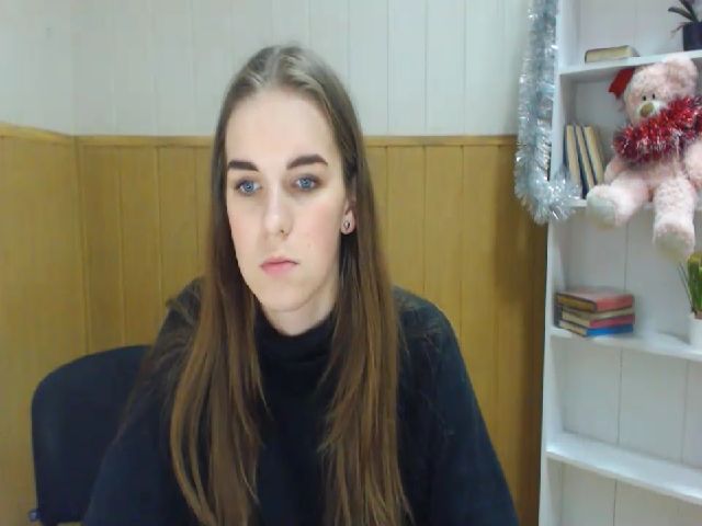 Live sex webcam photo for TessaLoveXX #271907351