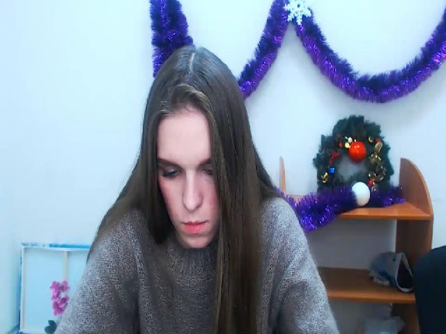 Live sex webcam photo for TessaLoveXX #271967943
