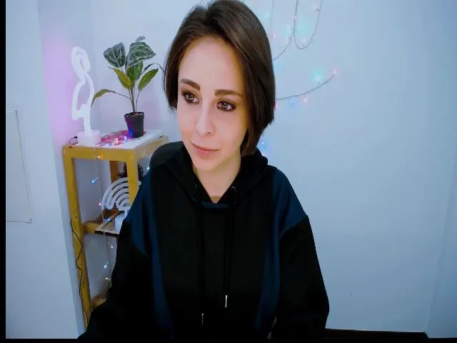 Live sex webcam photo for Tetti_Korti #272176321