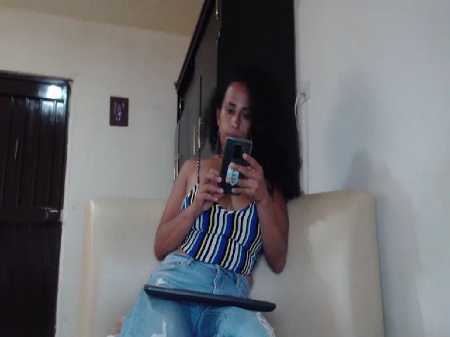 Live sex webcam photo for Thalia_Gomex #272500661