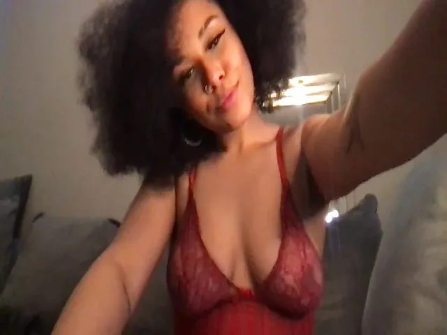 Live sex webcam photo for TheMaryJane #273224645