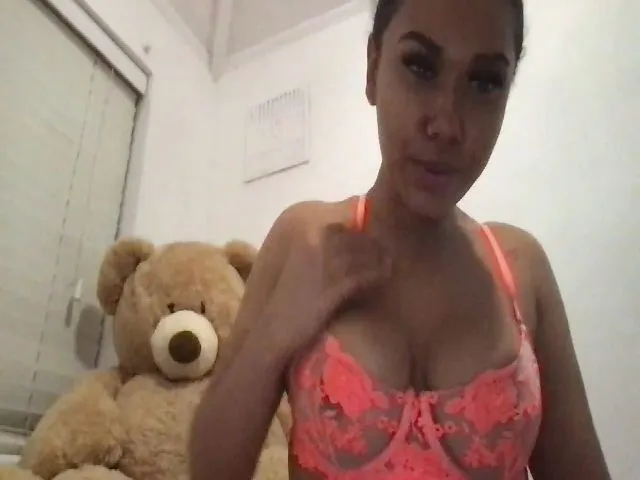 Live sex webcam photo for TheMaryJane #273808686