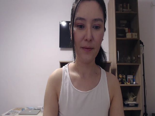 Live sex webcam photo for TheMorrigan_ #271832474