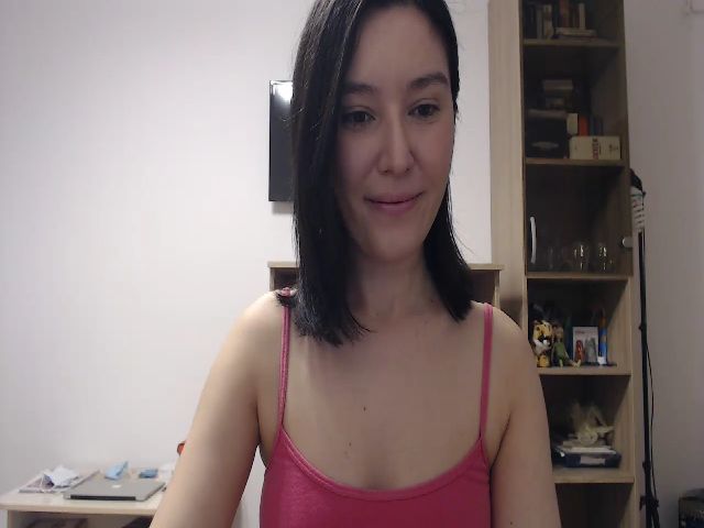 Live sex webcam photo for TheMorrigan_ #272072485