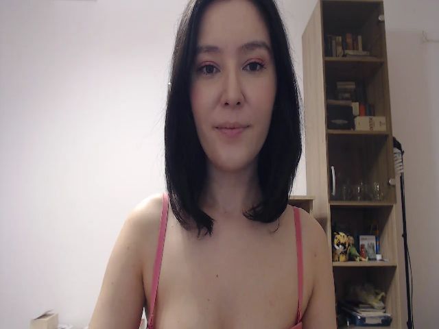 Live sex webcam photo for TheMorrigan_ #272677906