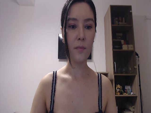 Live sex webcam photo for TheMorrigan_ #272737082