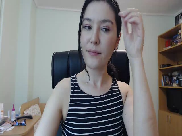 Live sex webcam photo for TheMorrigan_ #273235709