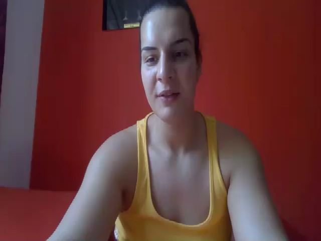 Live sex webcam photo for TheRealStrong #274352184