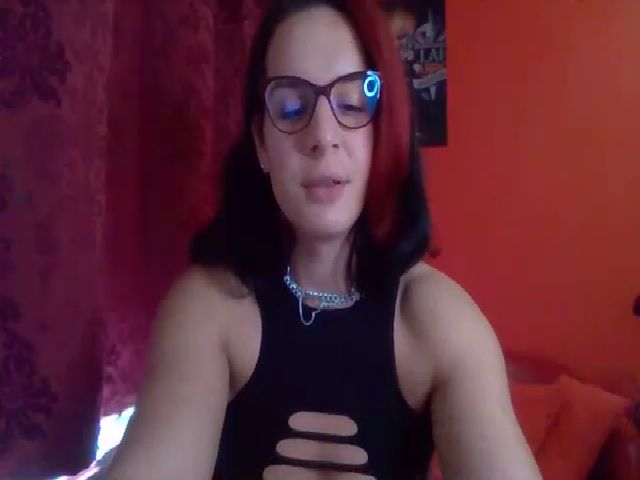 Live sex webcam photo for TheRealStrong #274613180