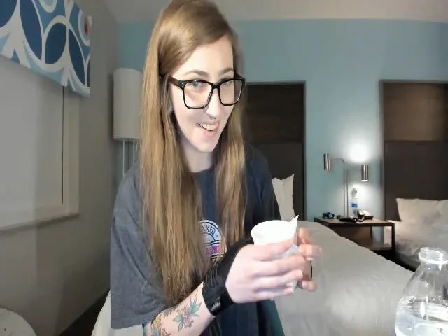 Live sex webcam photo for TheSharkQueen #273830980