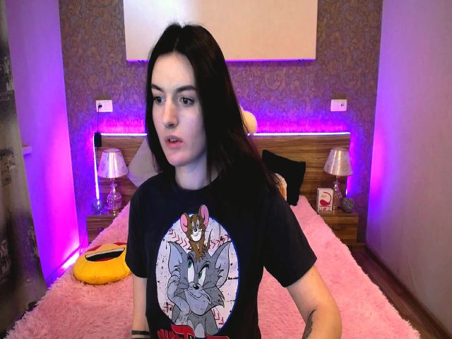 Live sex webcam photo for Thewitcher_x #272498523