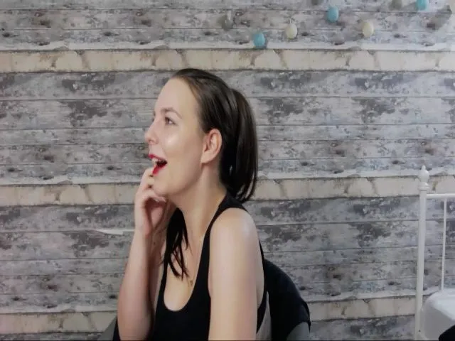 Live sex webcam photo for Thia007 #272147257