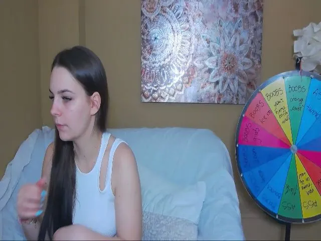 Live sex webcam photo for Thia007 #272644472