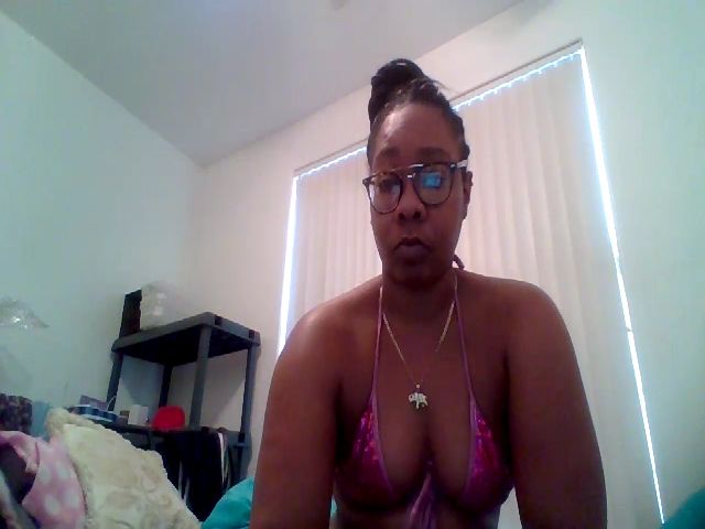 Live sex webcam photo for Thicknessluv1 #273789125