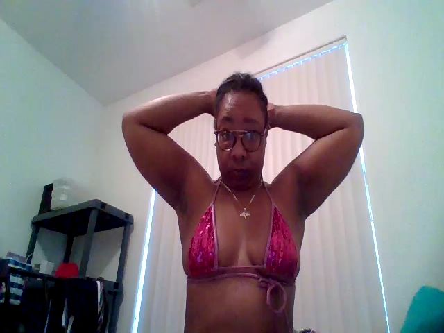 Live sex webcam photo for Thicknessluv1 #273899093