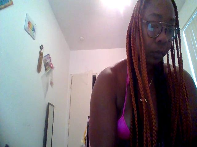 Live sex webcam photo for Thicknessluv1 #274525489