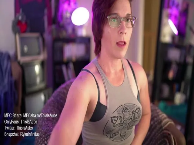 Live sex webcam photo for ThisIsAubs #274442767