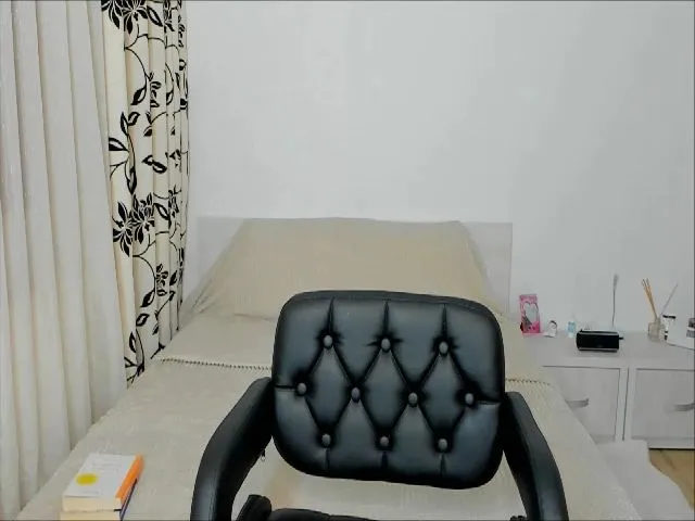 Live sex webcam photo for TifaLockhartt #273086798